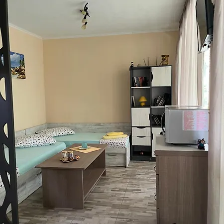 морска звезда Apartamento Nesebar